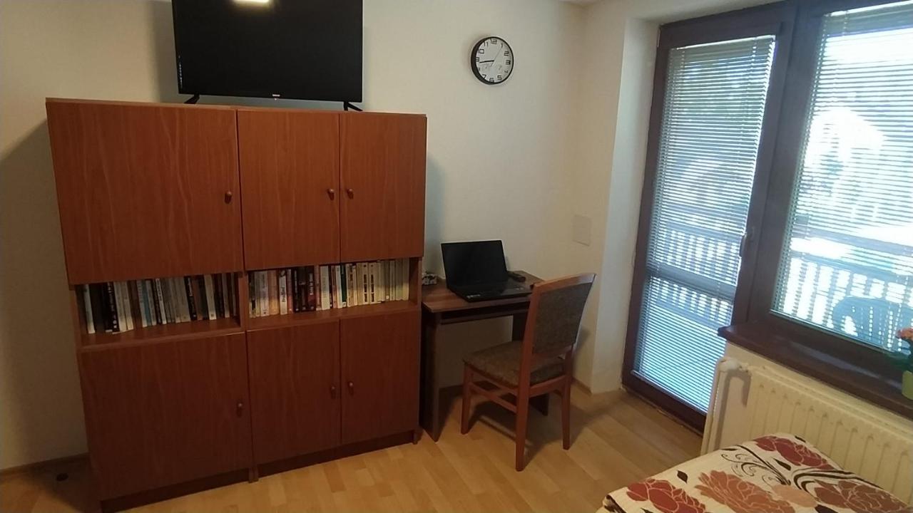 Apartman U Spycharu Bile Policany Exterior foto
